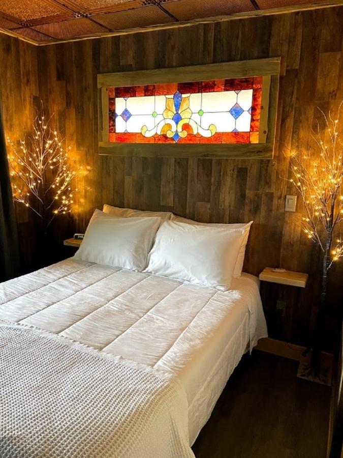 Ridgewalk Treehouse Bed & Breakfast แองเจิลไฟร์ ภายนอก รูปภาพ