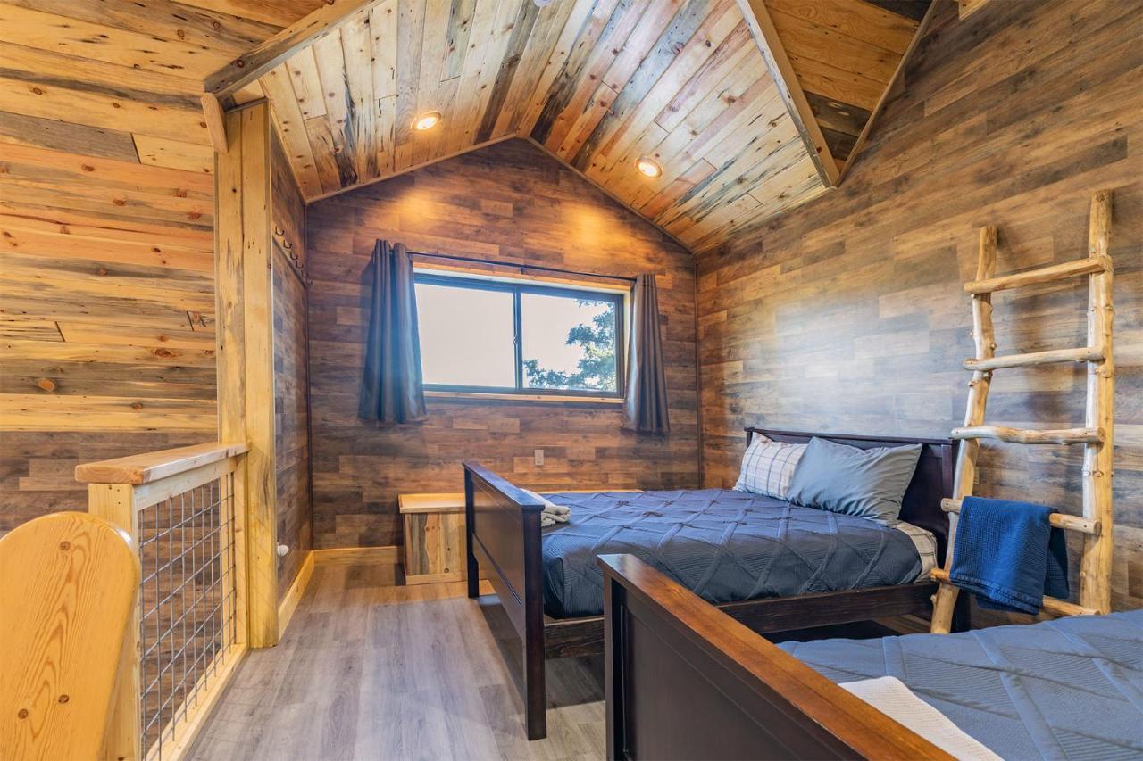 Ridgewalk Treehouse Bed & Breakfast แองเจิลไฟร์ ภายนอก รูปภาพ