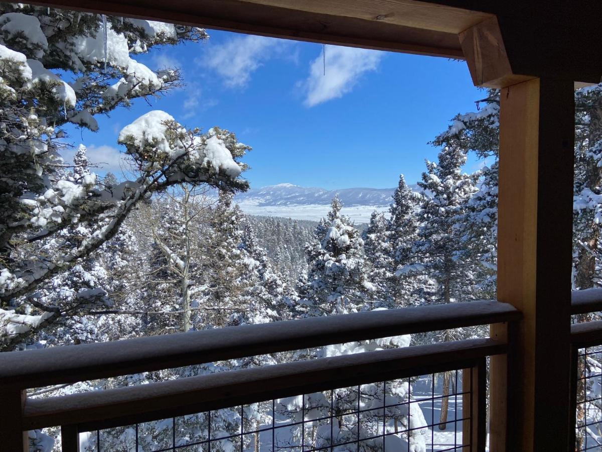 Ridgewalk Treehouse Bed & Breakfast แองเจิลไฟร์ ภายนอก รูปภาพ