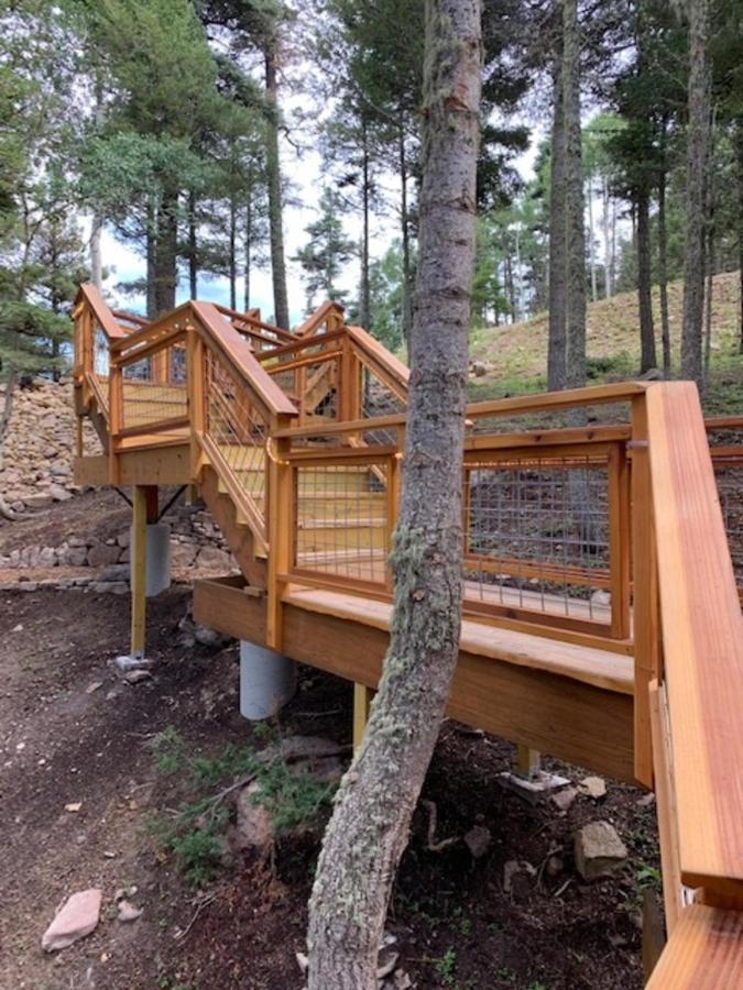 Ridgewalk Treehouse Bed & Breakfast แองเจิลไฟร์ ภายนอก รูปภาพ