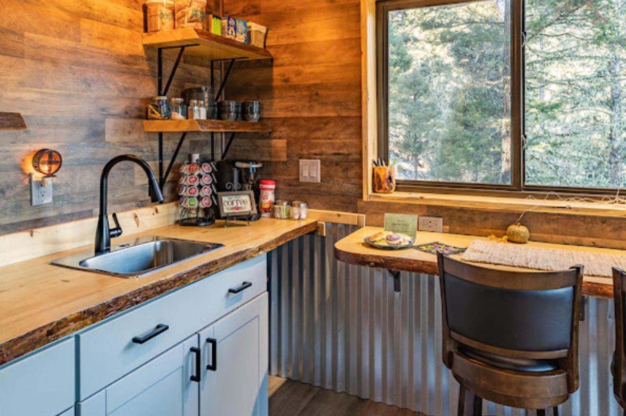 Ridgewalk Treehouse Bed & Breakfast แองเจิลไฟร์ ภายนอก รูปภาพ
